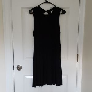 Black short sleeved dress